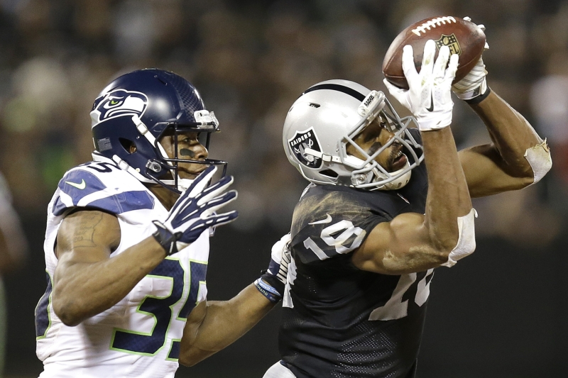 Zámořská profesionální liga amerického fotbalu NFL zpřísnila disciplinární tresty pro hráče, kteří se dopustí domácího násilí. Zámořská profesionální liga amerického fotbalu NFL zpřísnila disciplinární tresty pro hráče, kteří se dopustí domácího násilí.