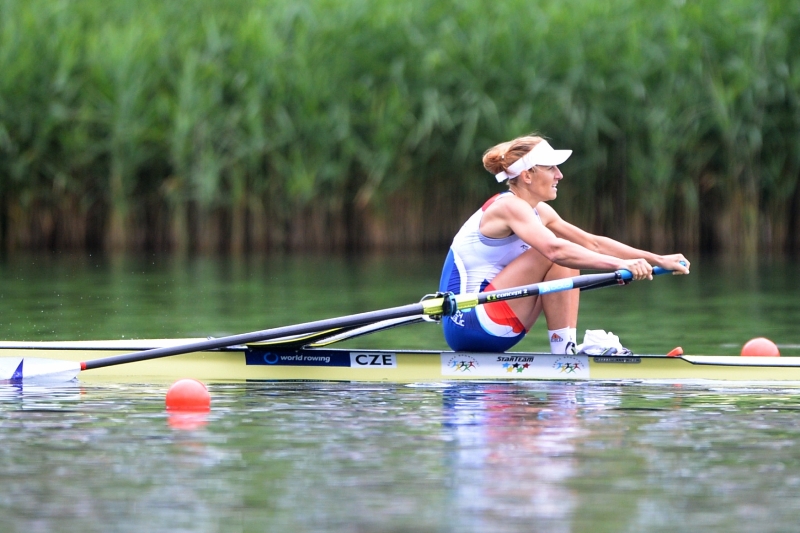 Skifařka Miroslava Knapková nečekaně nepostoupila do finále veslařského mistrovství světa v Amsterodamu. Skifařka Miroslava Knapková nečekaně nepostoupila do finále veslařského mistrovství světa v Amsterodamu.