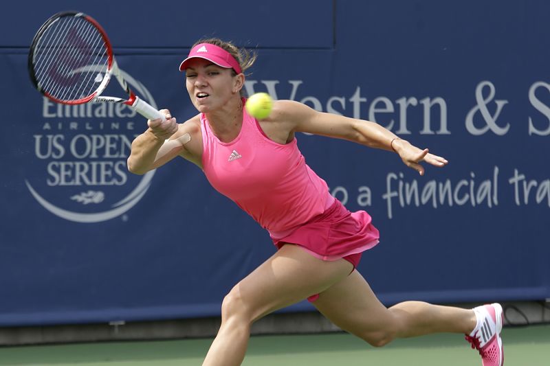 Simona Halepová nečekaně vypadla už ve 3. kole. Simona Halepová nečekaně vypadla už ve 3. kole.