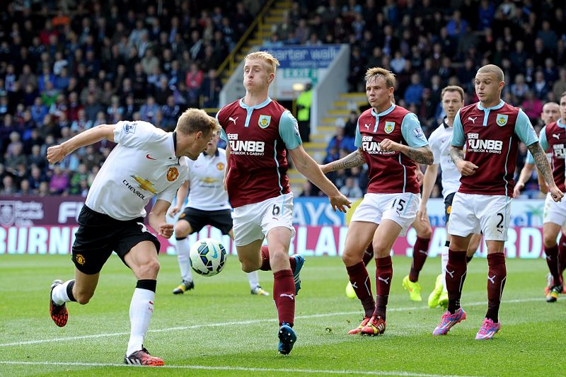Manchester United v zápase anglické ligy na hřišti nováčka soutěže Burnley 0:0.