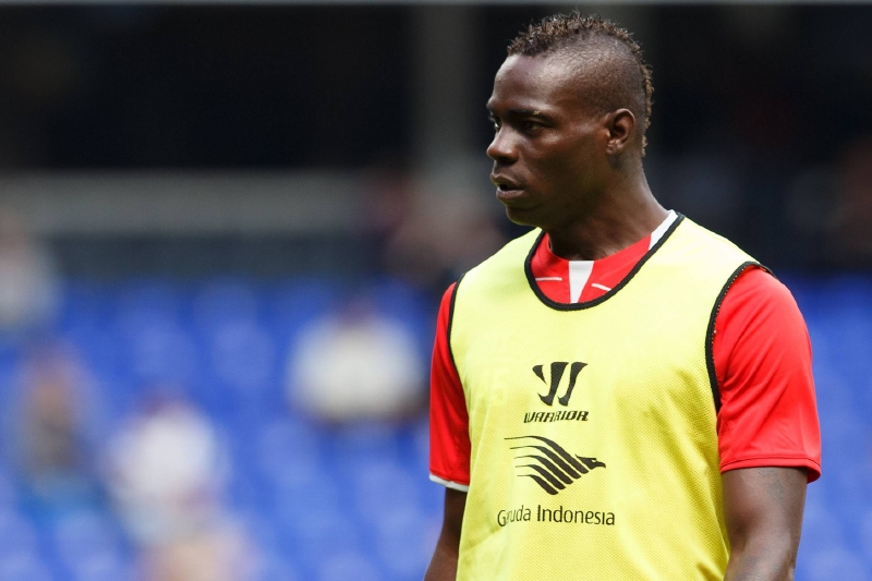 Útočník Mario Balotelli.