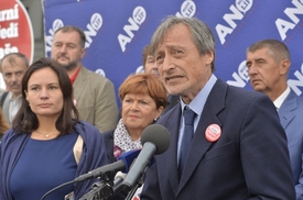 Ministr obrany Martin Stropnický (ANO).