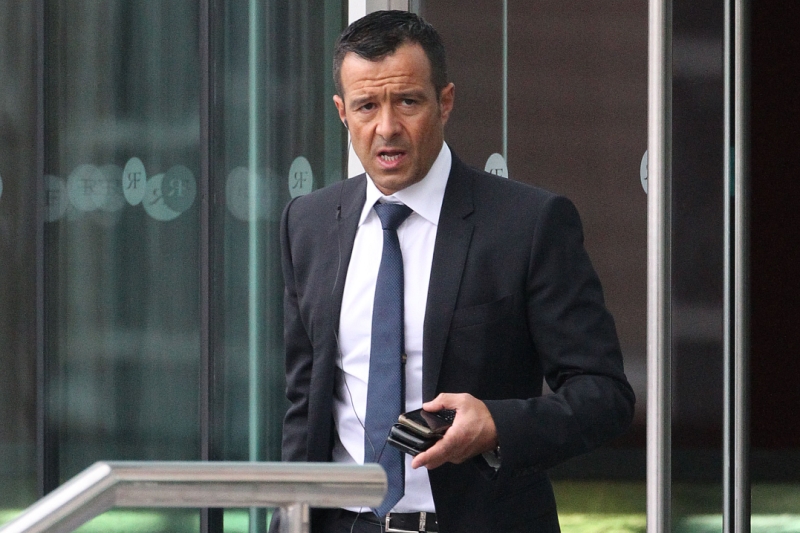 Jorge Mendes, fotbalový miliardář, který nemusí kopat do míče.