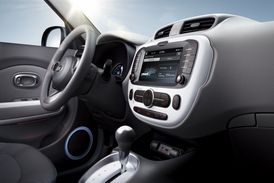 Pohled do interiéru elektromobilu Soul EV.