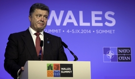 Ukrajinský prezident Petro Porošenko na summitu NATO.
