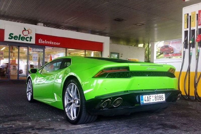 Takhle vypadalo Lamborghini Huracan krátce před nehodou...