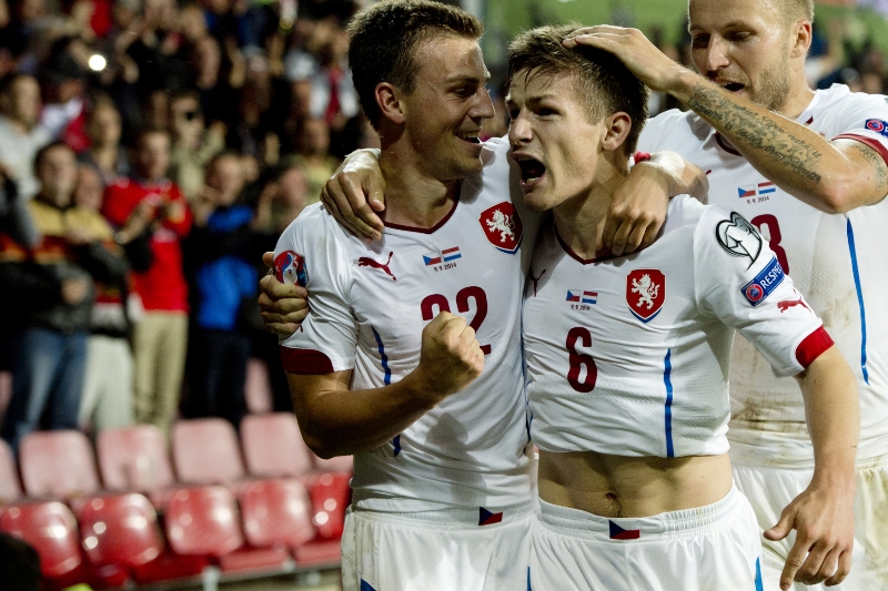Čeští fotbalisté porazili Nizozemsko 2:1.