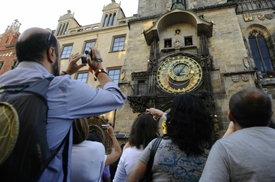 Ruský turista zůstává v tuzemsku v průměru pět dní a za den utratí 4 tisíce korun (ilustrační foto).
