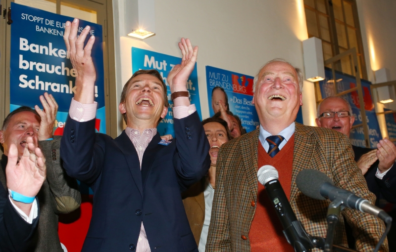 Top kandidáti AfD v Durynsku jásají.