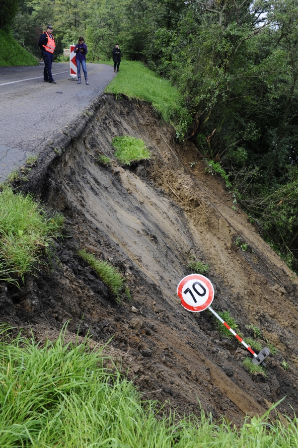 Sesuv půdy v Dolních Věstonicích.