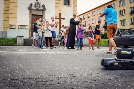 Farář na Happy Rally.