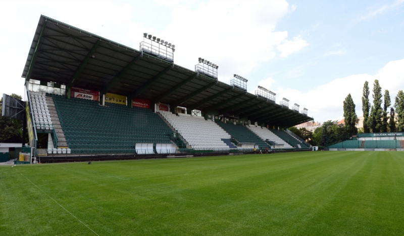 Podle magistrátu chce Praha 10 zbourat stadion fotbalistů Bohemians 1905. Podle magistrátu chce Praha 10 zbourat stadion fotbalistů Bohemians 1905.