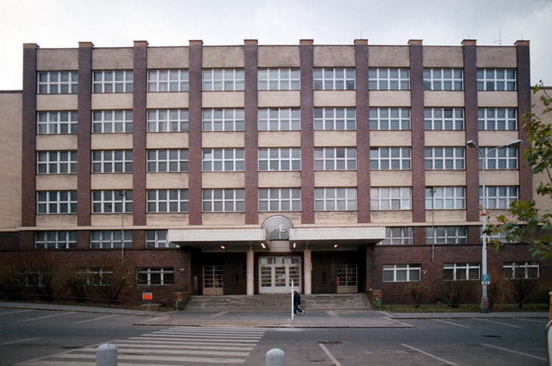 Budova Vysoké školy ekonomické v Praze 3. Budova Vysoké školy ekonomické v Praze 3.