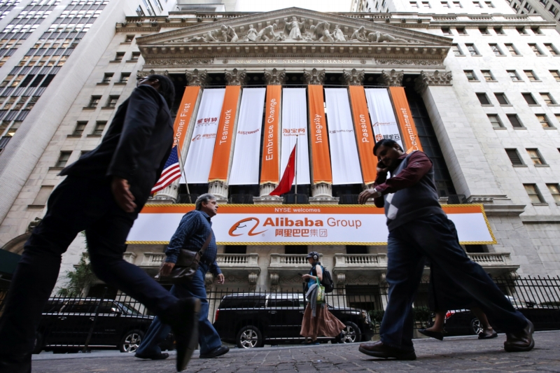 Alibaba Group Holding vstoupila na burzu. Alibaba Group Holding vstoupila na burzu.