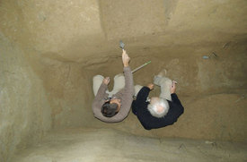 Kdo se chce stát archeologem, musí zkoumat problémy pořádně do hloubky.