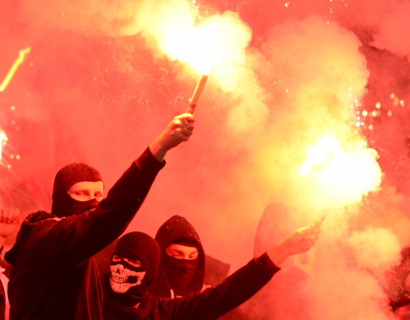 Policie zadržela přes tři desítky fotbalových fanoušků.