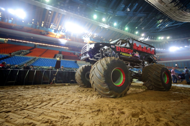 Monster truck vjel do davu a zabil tři lidi (ilustrační foto).