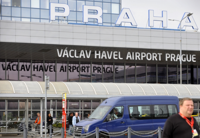 Žena s drogou cestovala linkou ze španělské metropole. Žena s drogou cestovala linkou ze španělské metropole.