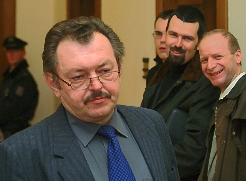 Jan Snášel u soudu v roce 2004.