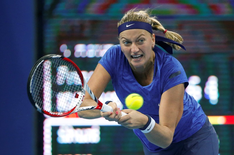 Tenistka Petra Kvitová postoupila bez boje do čtvrtfinále v Pekingu.