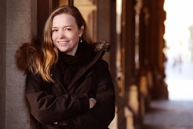Andrea Sedláčková působí střídavě v Paříži a v Praze.