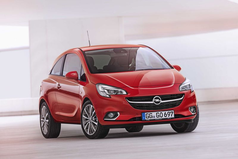 Omlazený exteriér malého modelu Opel Corsa.