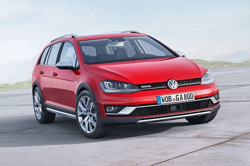 Volkswagen Golf Alltrack, připravený i na térén.