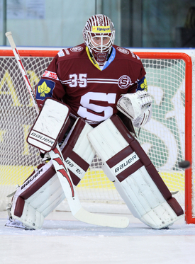 Filip Novotný, brankář Sparty.