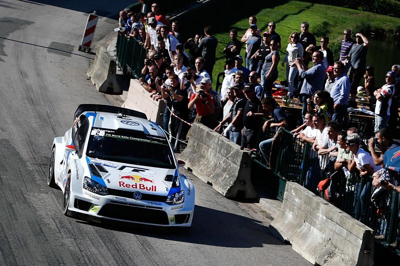 Finský pilot Jari-Matti Latvala vyhrál Francouzskou rallye.