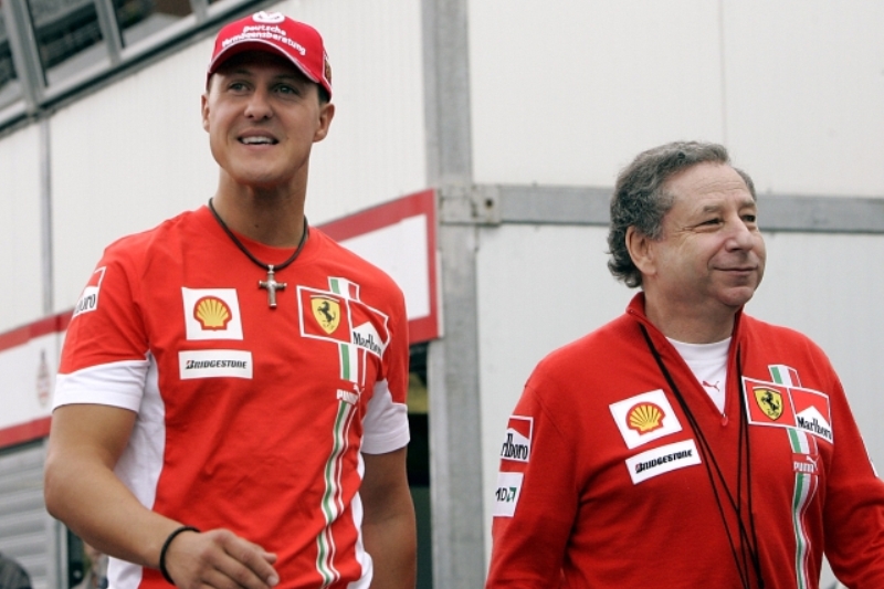 Michael Schumacher (vlevo) a Jean Todt.