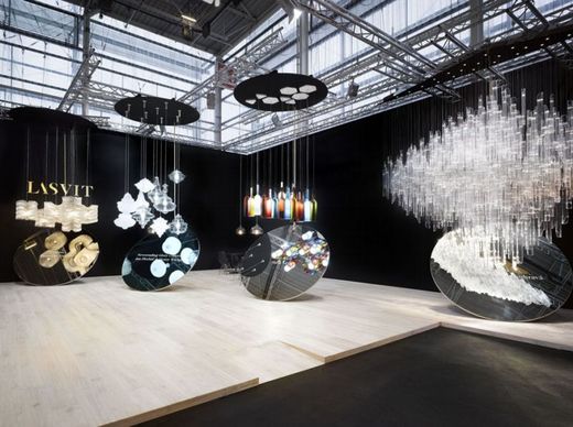 Instalace světel od Lasvit.