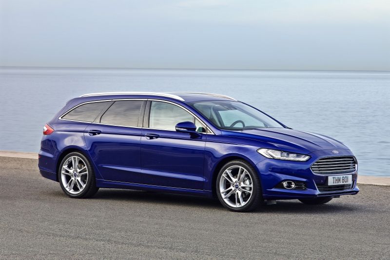Nový Ford Mondeo v karosářské verzi kombi.