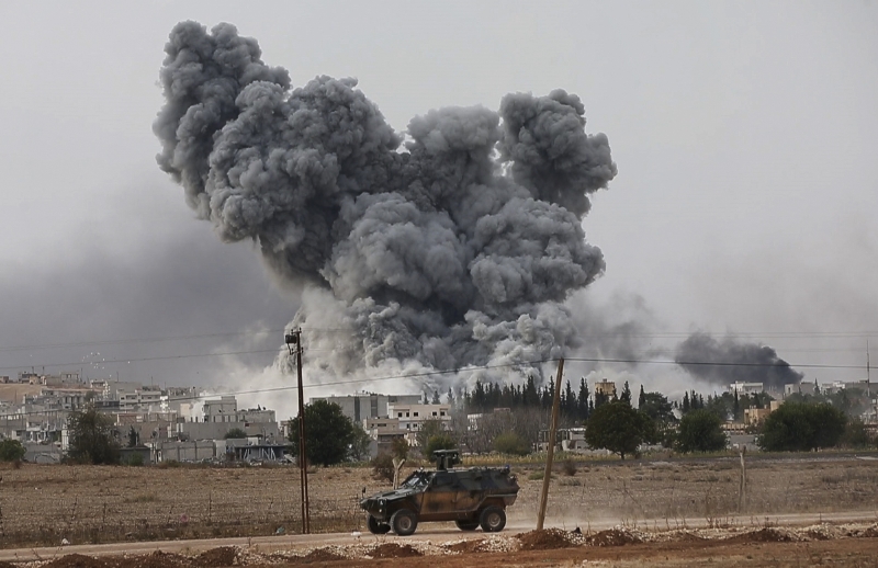 Turecká hlídka u hranice nedaleko Kobani.