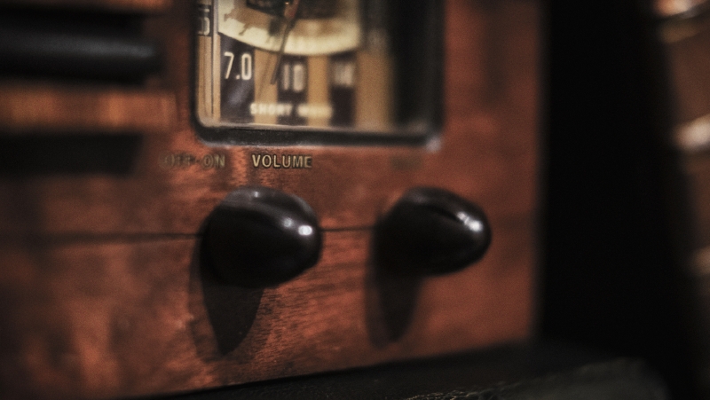 Společnost Media Bohemia zastřešuje na 30 regionálních rádií jako například síť Blaník, Fajn Radio nebo Hitrádio (ilustrační foto).