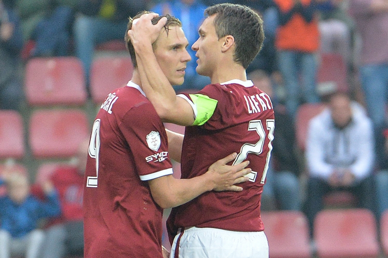 Bořek Dočkal (vlevo) a David Lafata.
