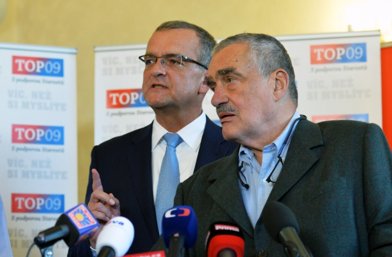 TOP 09 v senátních volbách utrpěla porážku a nezískala ani jednoho senátora.
