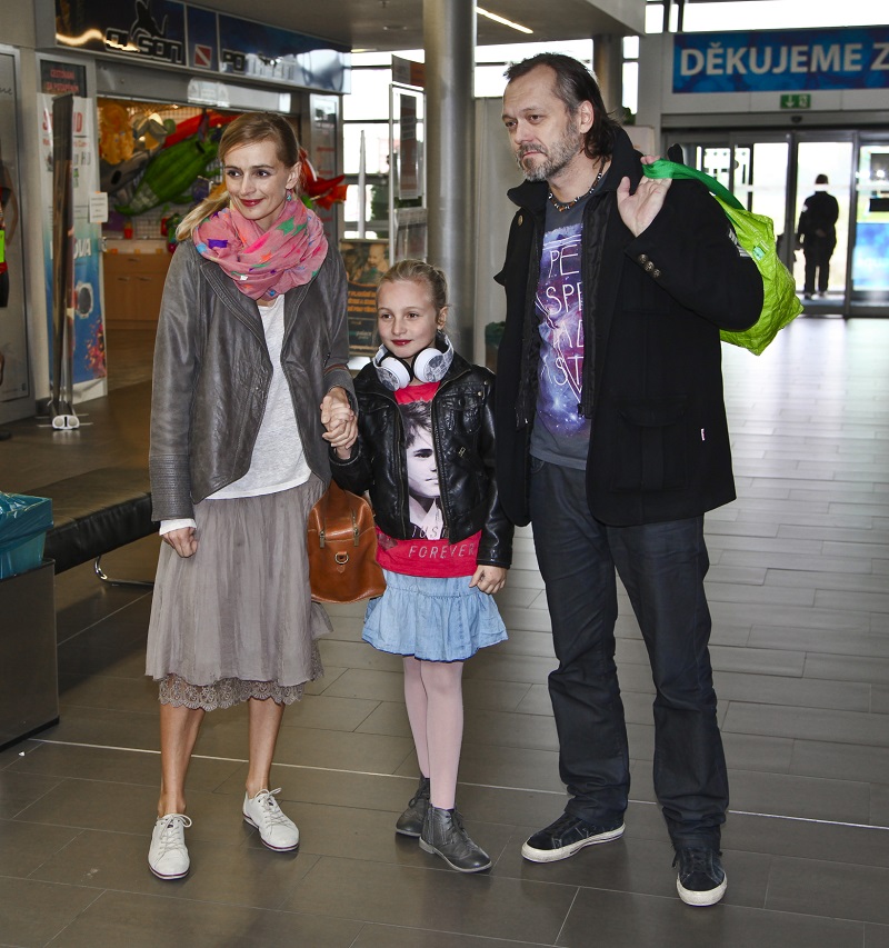Ivana Jirešová, její dcera Sofie a manžel Viktor Dyk. 