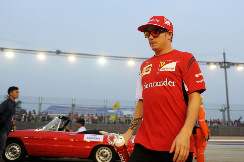Kimi Räikkönen se trápí, v hodnocení jezdců se krčí až na dvanáctém místě. Kimi Räikkönen se trápí, v hodnocení jezdců se krčí až na dvanáctém místě.