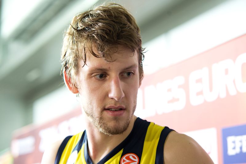 Basketbalista Jiří Veselý. 