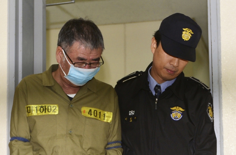 Kapitán trajektu Sewol přichází k soudu.
