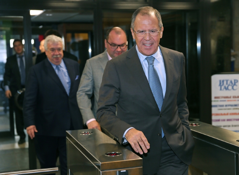 Ministr Lavrov při návštěvě agentury TASS.