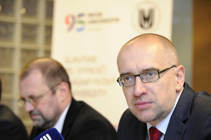 Rektor Masarykovy univerzity Mikuláš Bek.