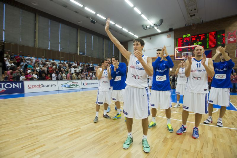 Basketbalistě se dozvědí los evropského šampionátu v Disneylandu.