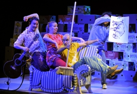 Zleva Tomáš David jako Karel, Jana Drgová v roli Růženy, Pavel Vacek jako Láďa a Vojtěch Johaník jako Mirek.