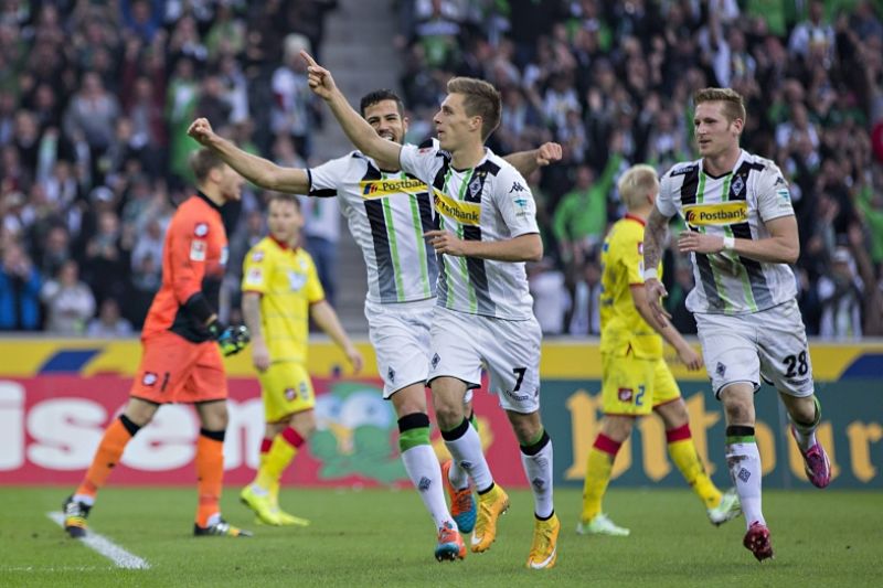 V přímém souboji o třetí místo porazili fotbalisté Mönchengladbachu v německé lize Hoffenheim.