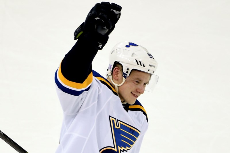 Hlavním strůjcem triumfu Blues byl ruský útočník Vladimir Tarasenko, který vstřelil gól, na další přihrál a ve třetí sérii proměnil vítězný nájezd.
