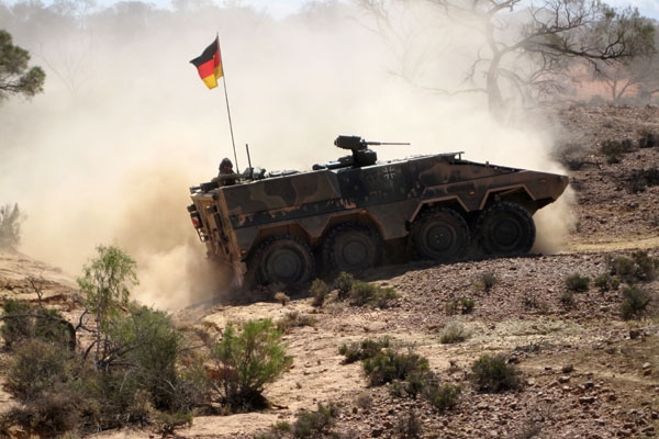 Bundeswehr testuje obrněnce typu Boxer.