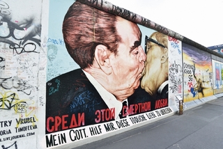 East Side Gallery, slavná část berlínské zdi ve východní části města.