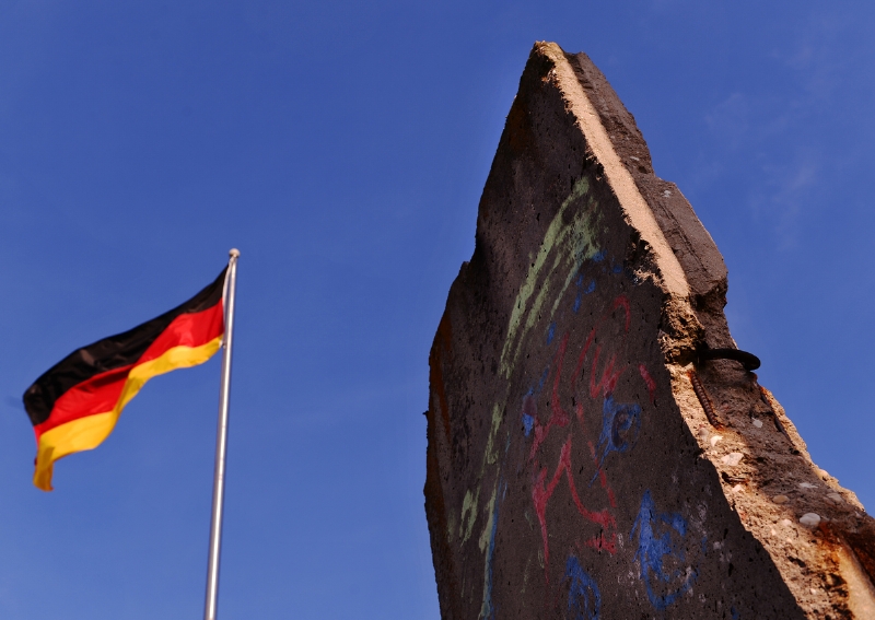 Berlín si připomene 25 let po pádu zdi.