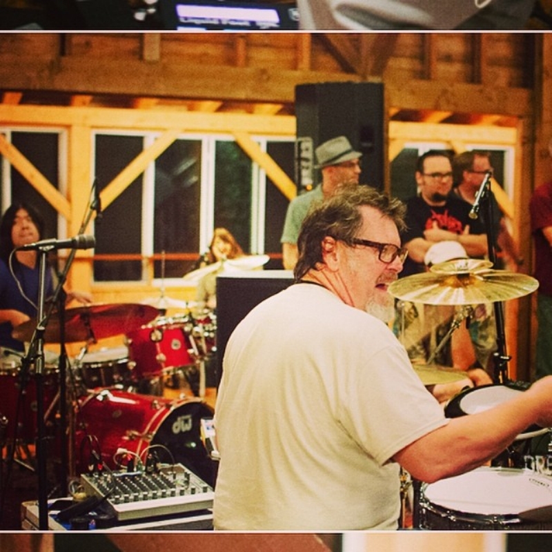 Pat Mastelotto.